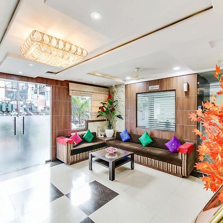 Capital O 32619 Hotel Sugar Palm 瓜廖尔 外观 照片