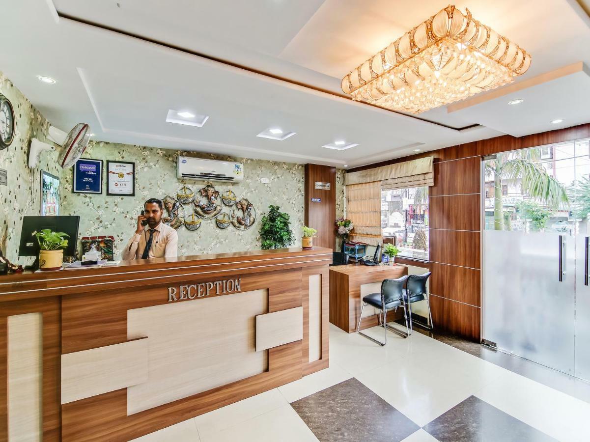 Capital O 32619 Hotel Sugar Palm 瓜廖尔 外观 照片