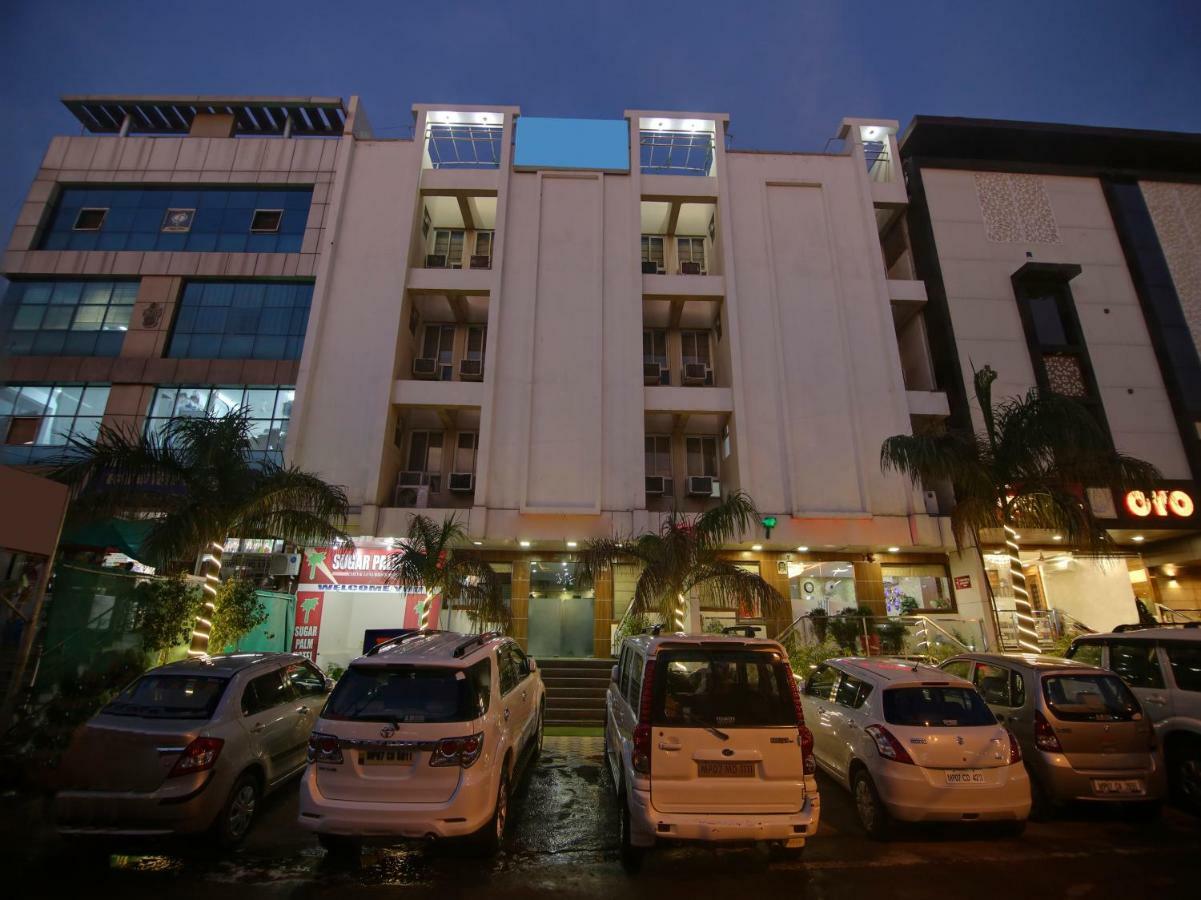 Capital O 32619 Hotel Sugar Palm 瓜廖尔 外观 照片