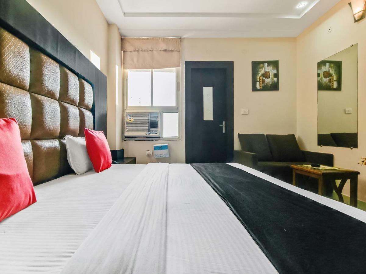 Capital O 32619 Hotel Sugar Palm 瓜廖尔 外观 照片
