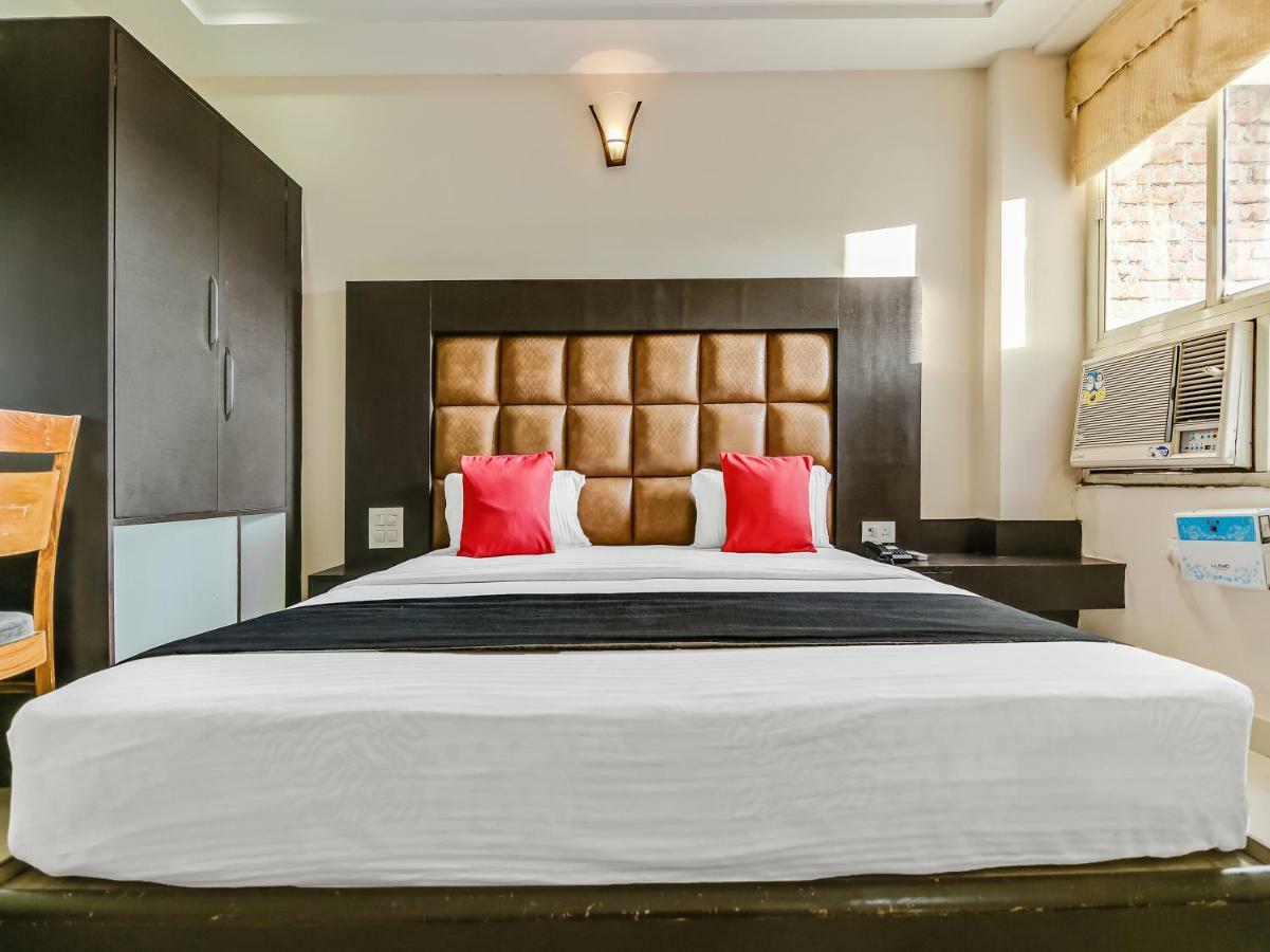 Capital O 32619 Hotel Sugar Palm 瓜廖尔 外观 照片
