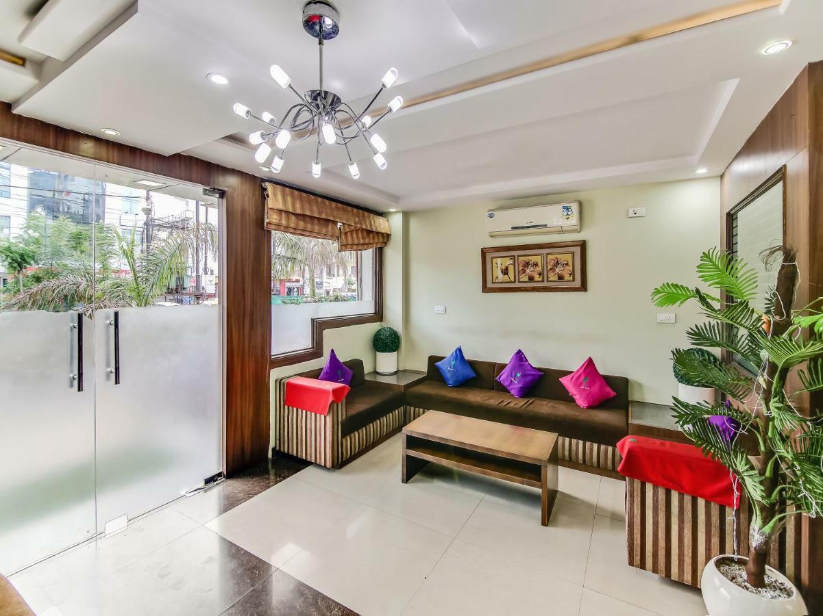 Capital O 32619 Hotel Sugar Palm 瓜廖尔 外观 照片