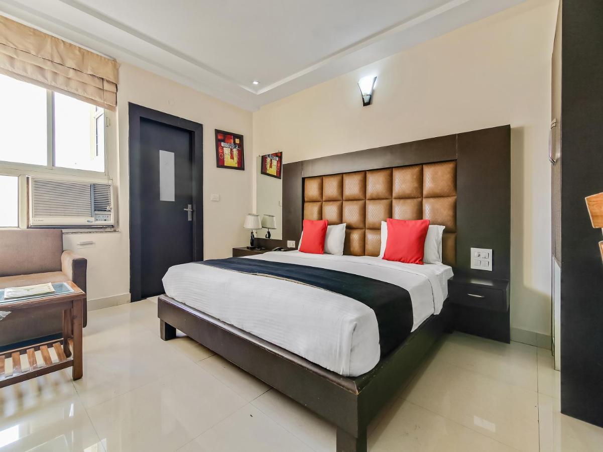 Capital O 32619 Hotel Sugar Palm 瓜廖尔 外观 照片