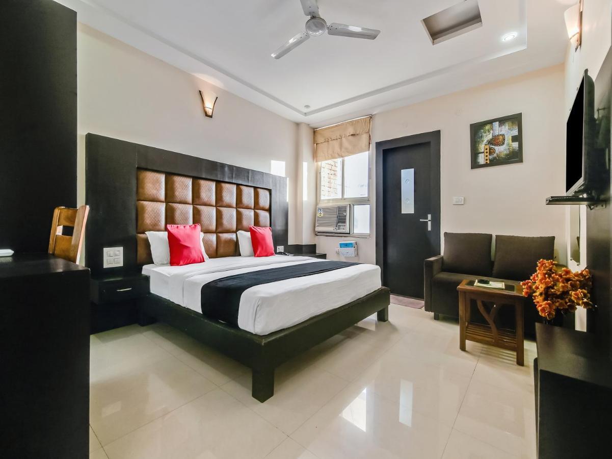 Capital O 32619 Hotel Sugar Palm 瓜廖尔 外观 照片
